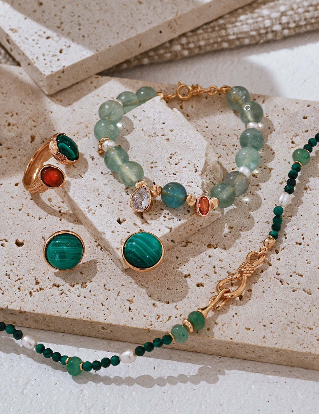 Sterling Silver Fashion Bracelet with Natural Pearls and Green Fluorite Zirconia