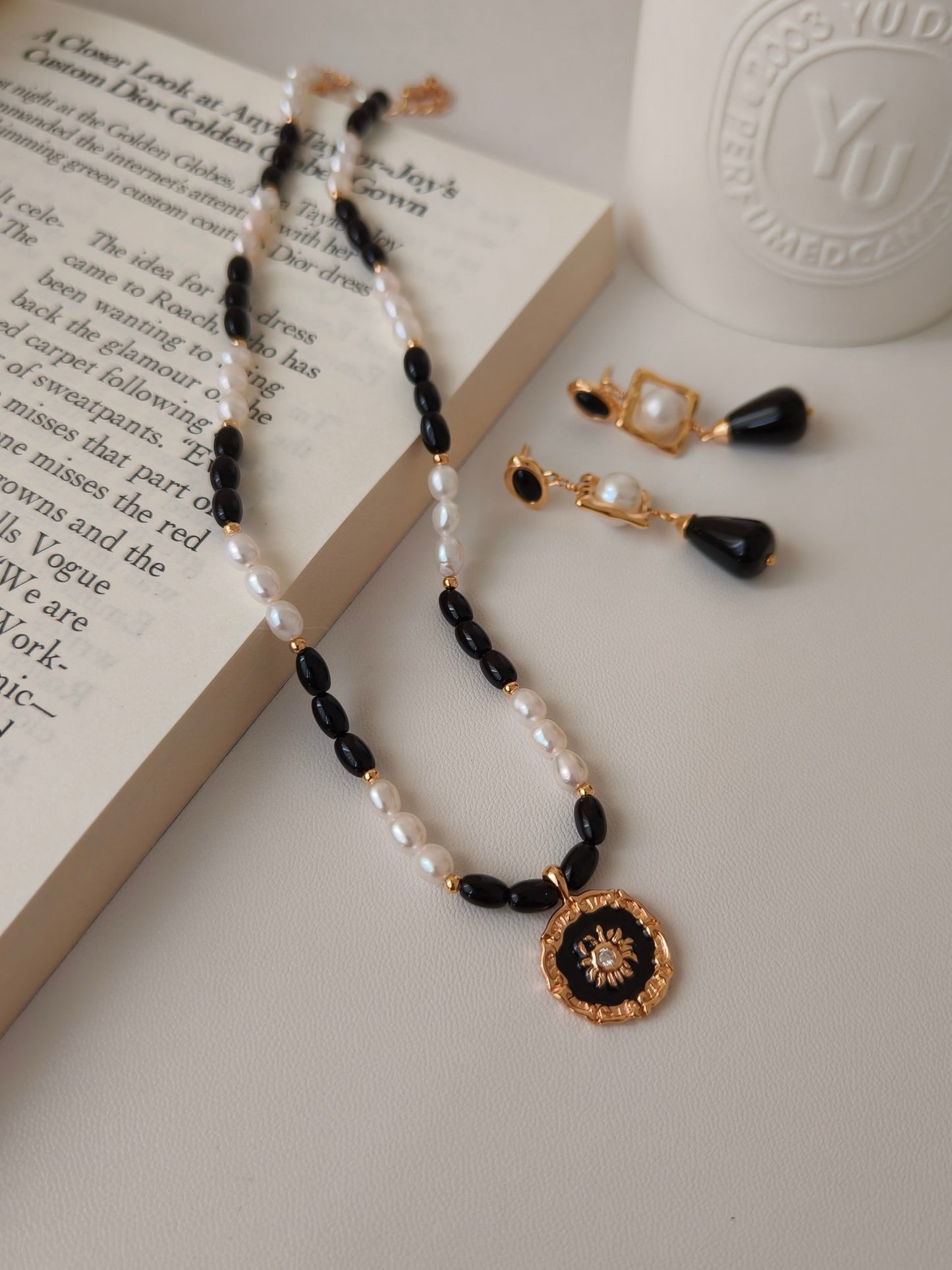 Natural Pearl Onyx Pendant Necklace