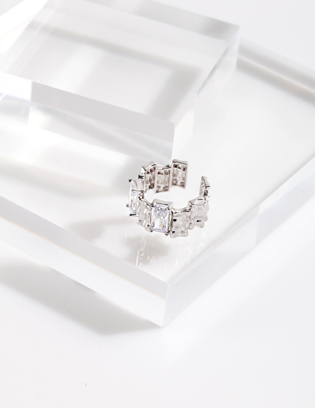 Skeleton White Gold Split Ring