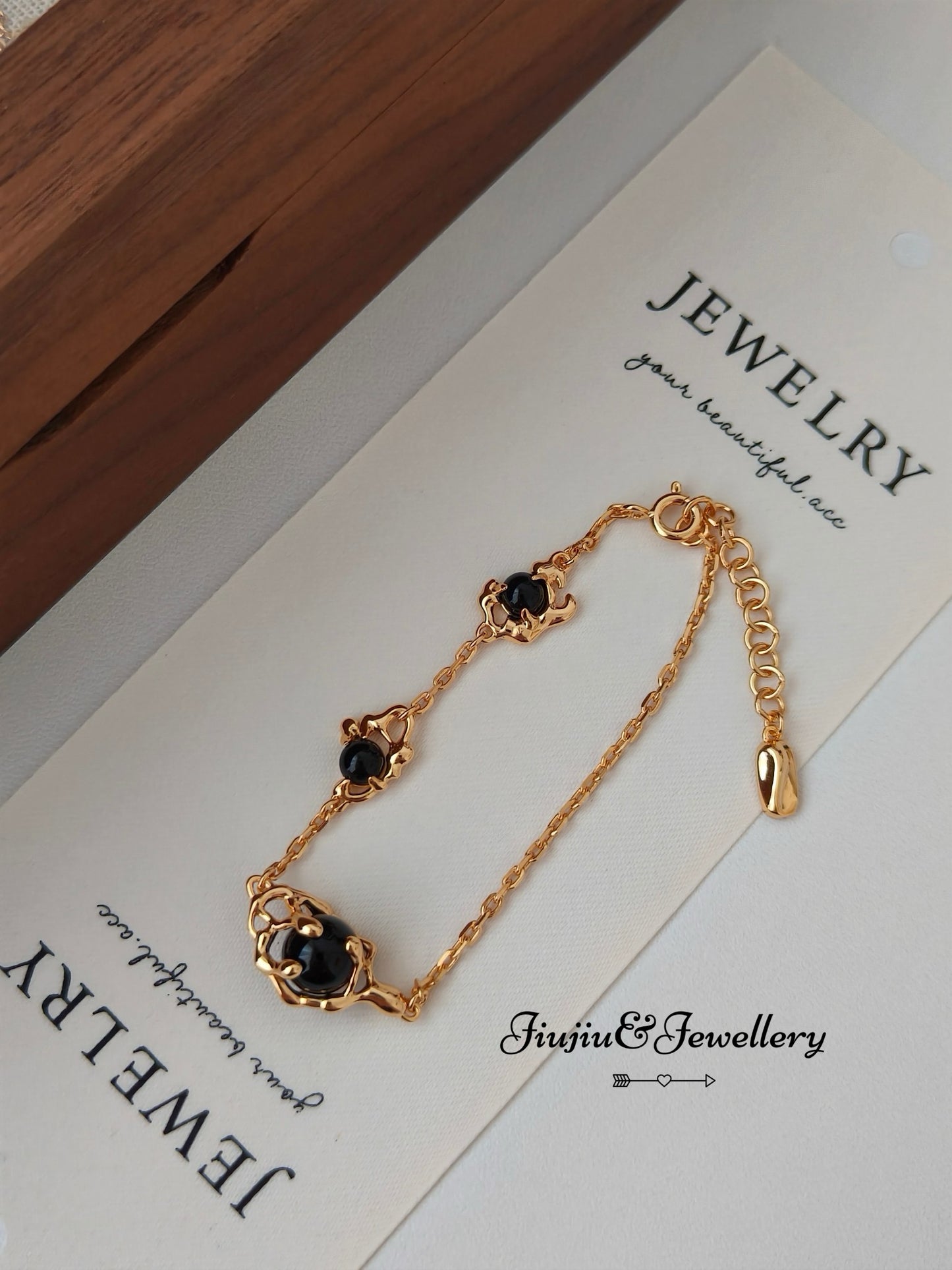 18K Gold Onyx Bracelet