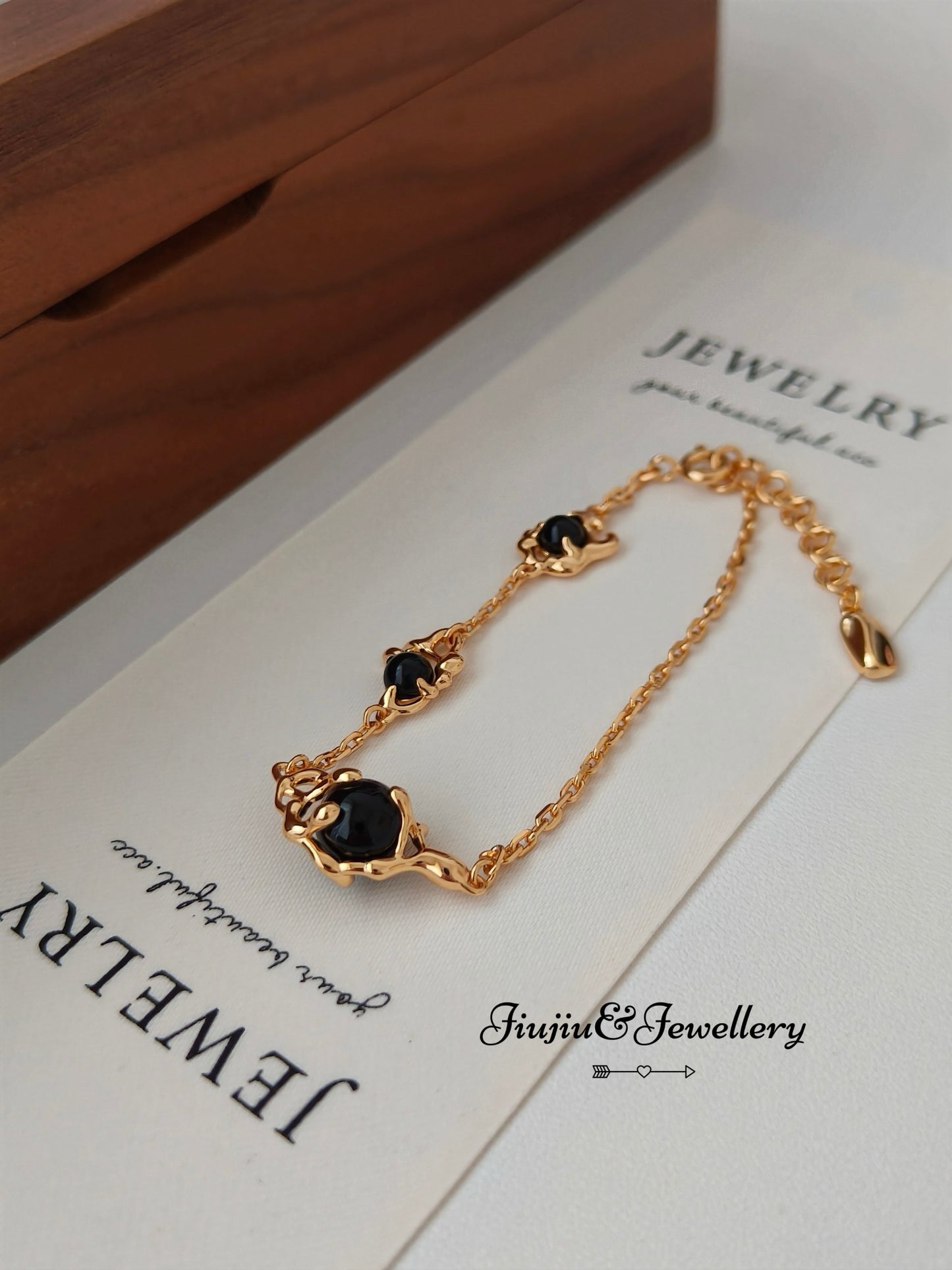 18K Gold Onyx Bracelet